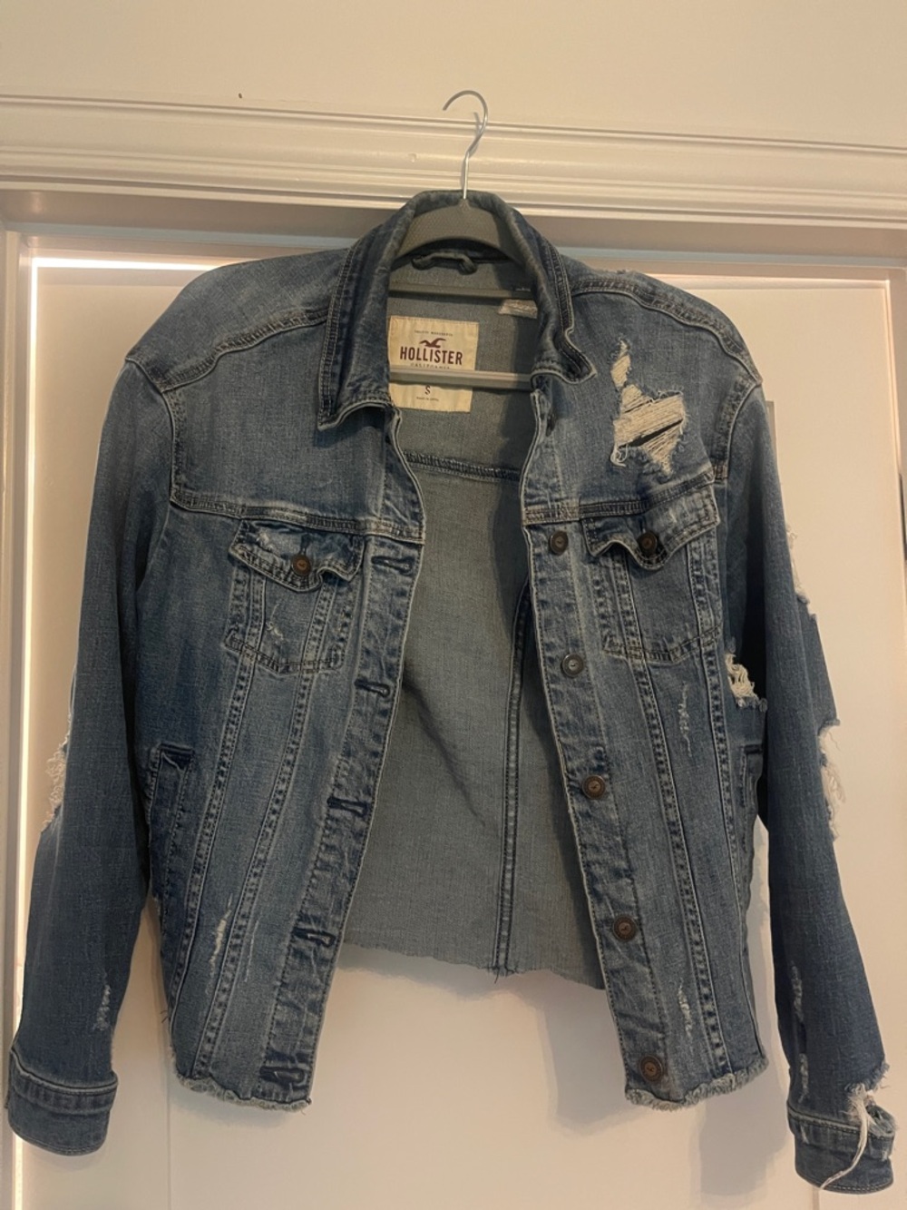 Hollister Distressed Medium Blue Cropped Denim Jacket